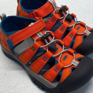 Keen Newport H2 Youth Shoes US size 4  EU size 36